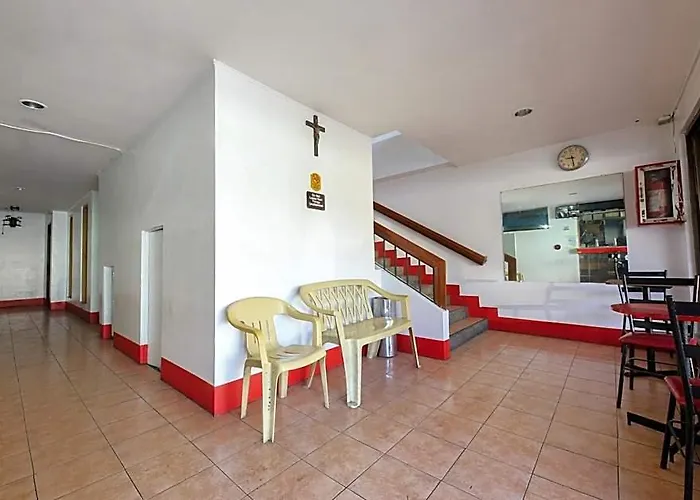Busline Apartelle Hotel 2*